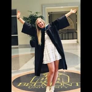 Meet your Posher, Deedee